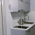 شقة 84 أوسترون